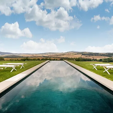 Caselle Villa Sarteano